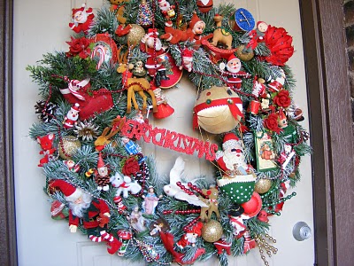 ticky tacky vintage wreath (1)